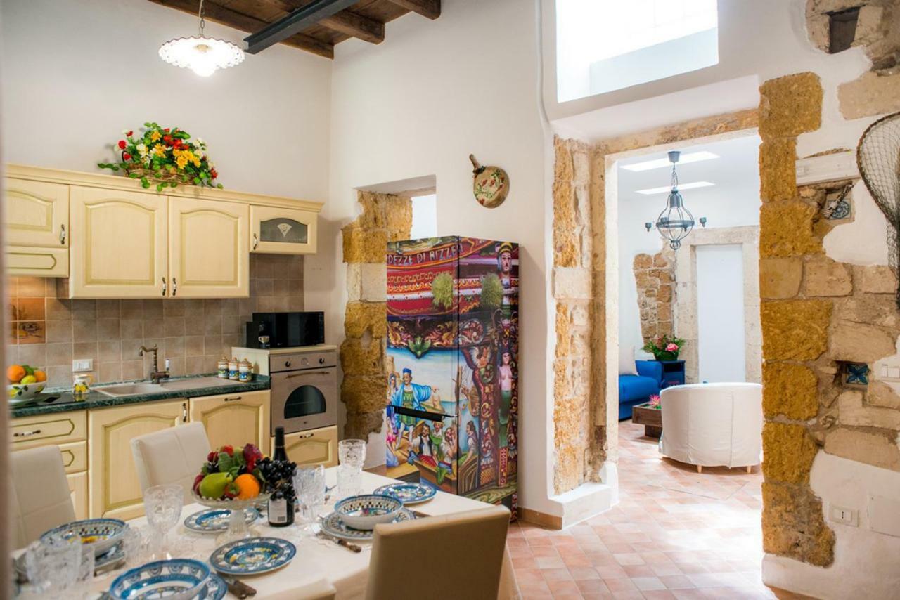 Апартаменты Ortigia Ancient House Сиракузы Экстерьер фото