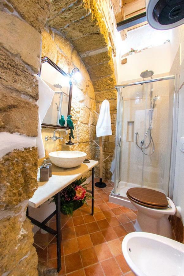 Апартаменты Ortigia Ancient House Сиракузы Экстерьер фото